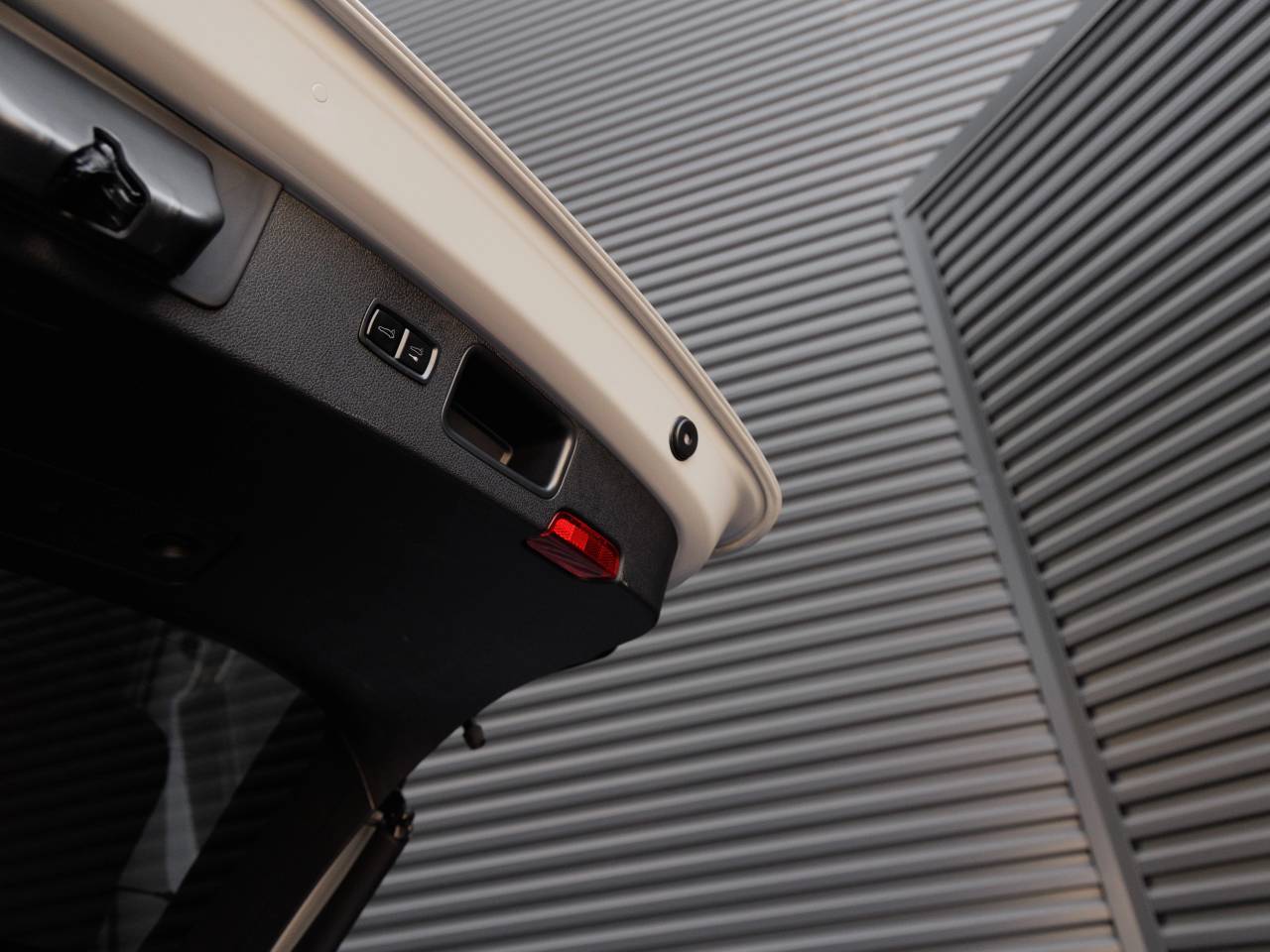 2023 Porsche Macan Macan S (MY23)