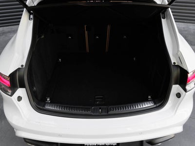 2022 Porsche Macan Macan S