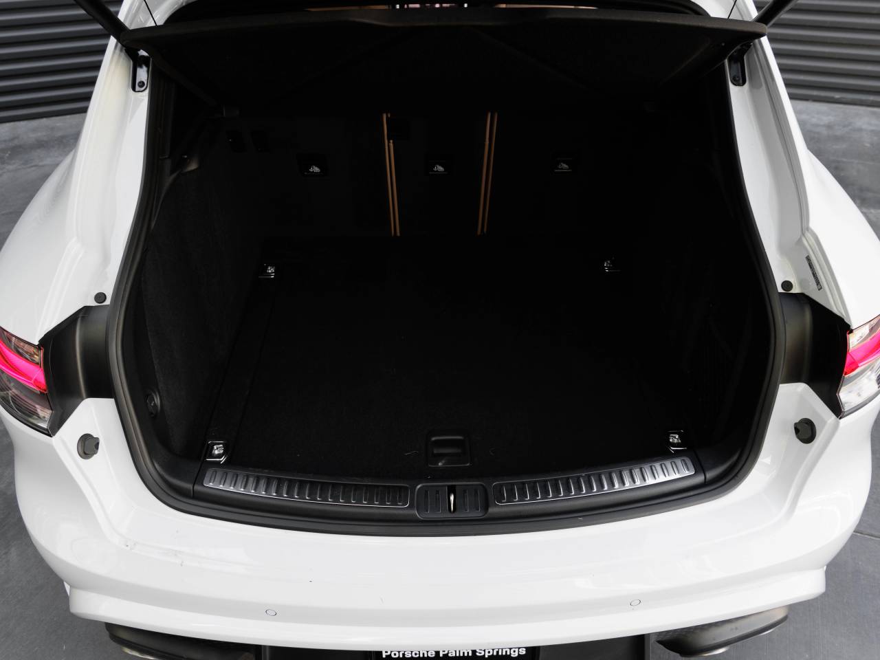 2022 Porsche Macan Macan S