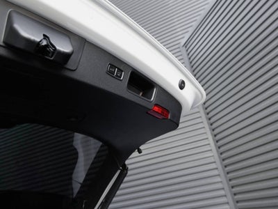 2022 Porsche Macan Macan S