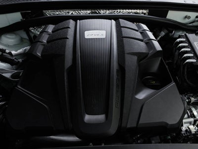 2022 Porsche Macan Macan S