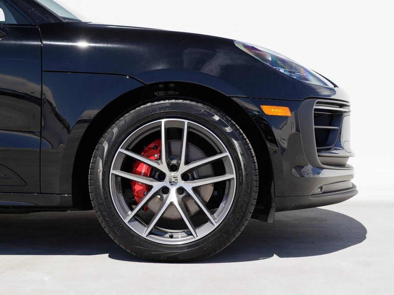 2025 Porsche Macan S