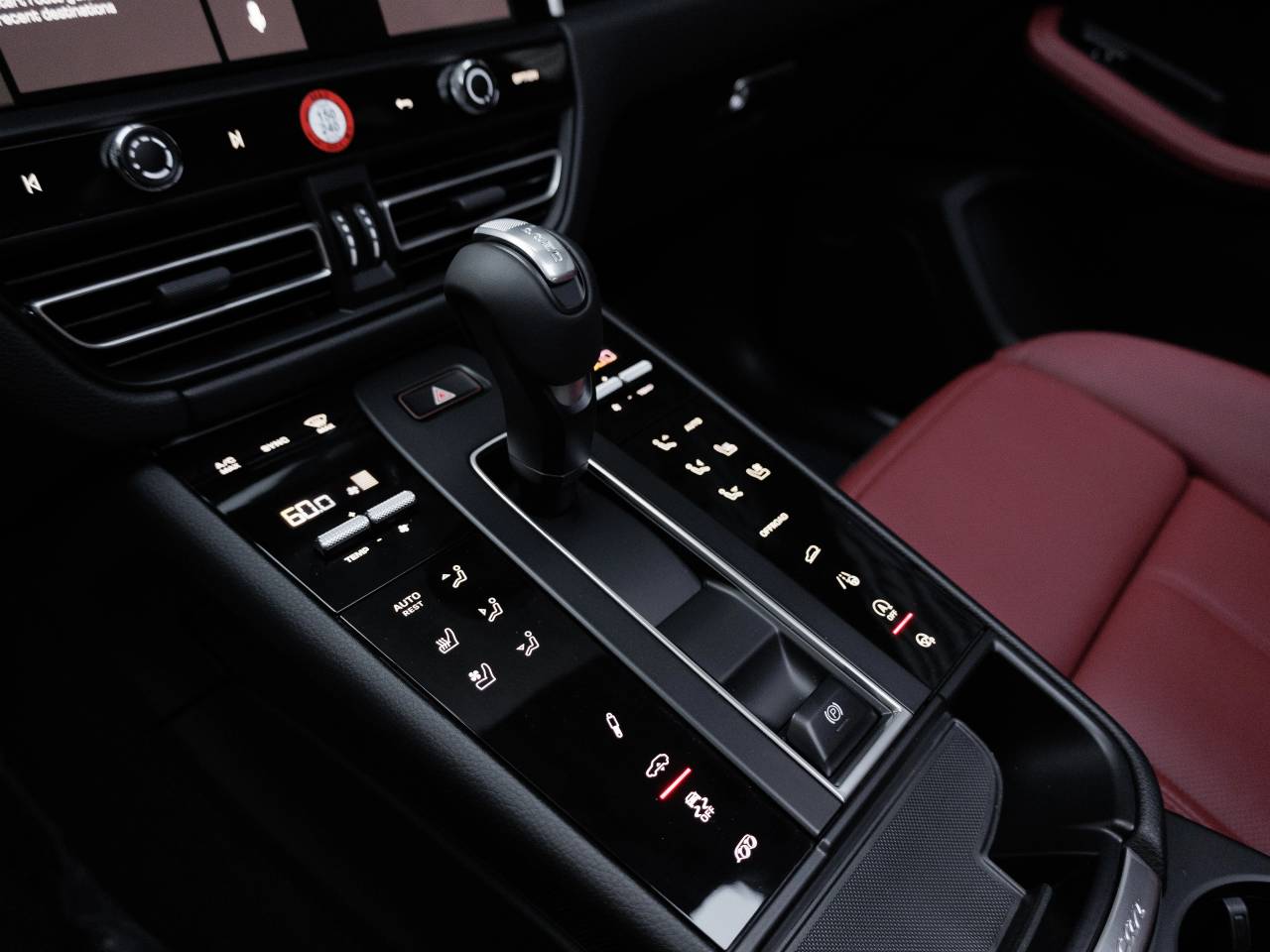 2025 Porsche Macan S