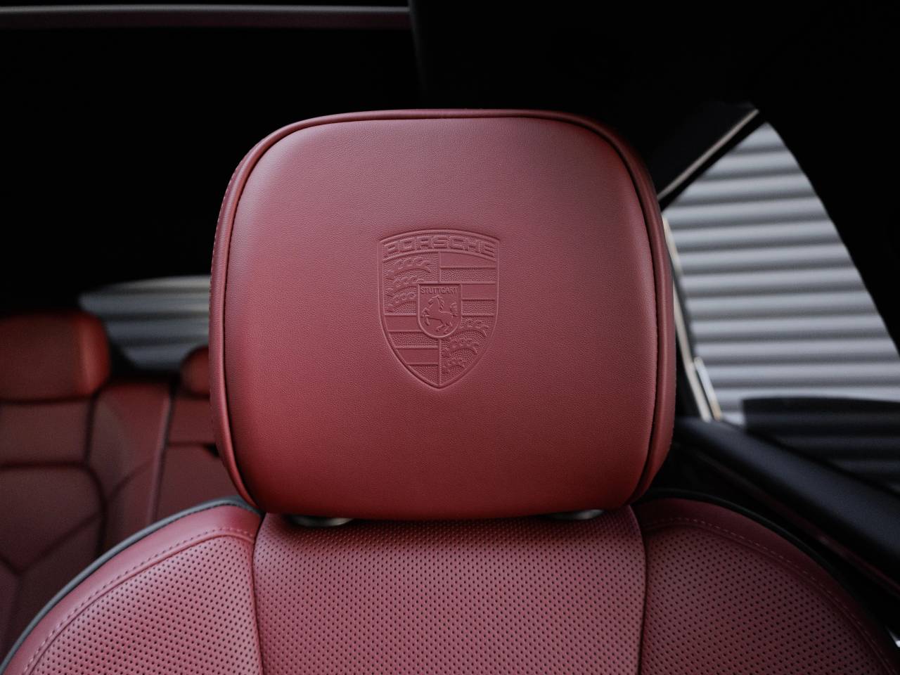 2025 Porsche Macan S