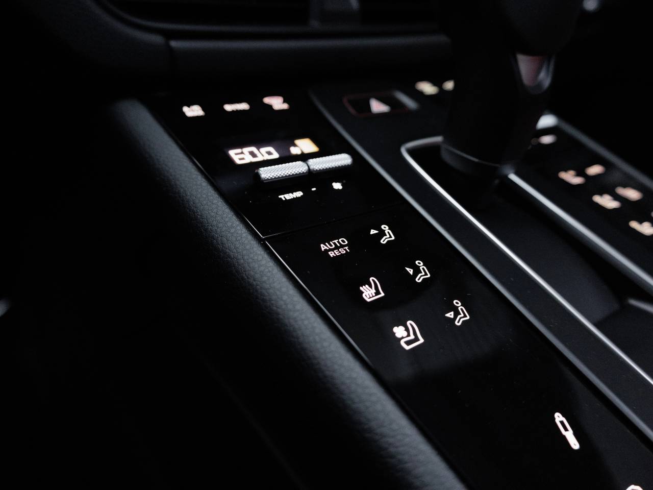 2025 Porsche Macan S
