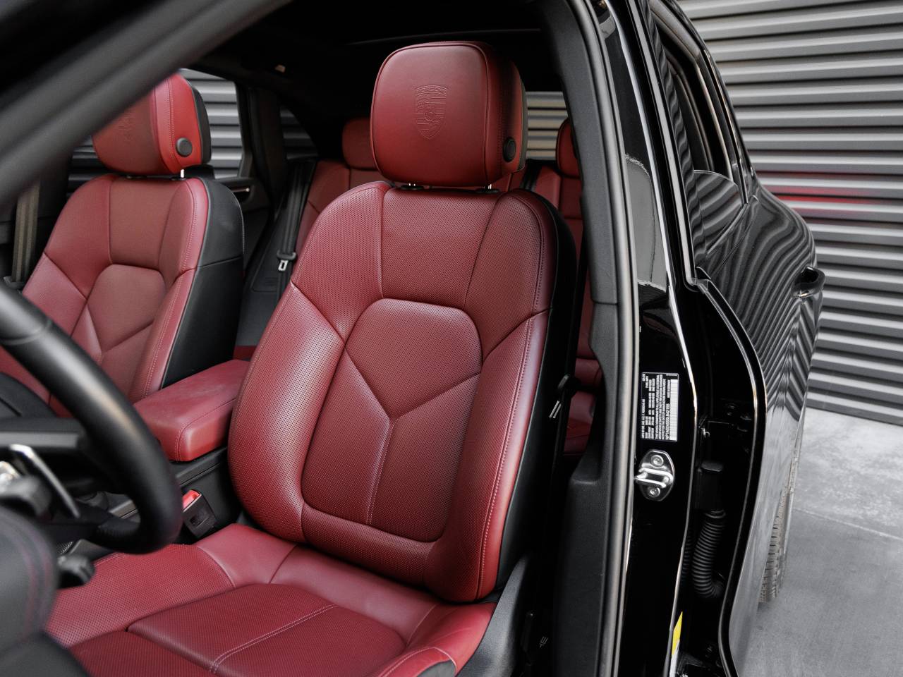 2025 Porsche Macan S