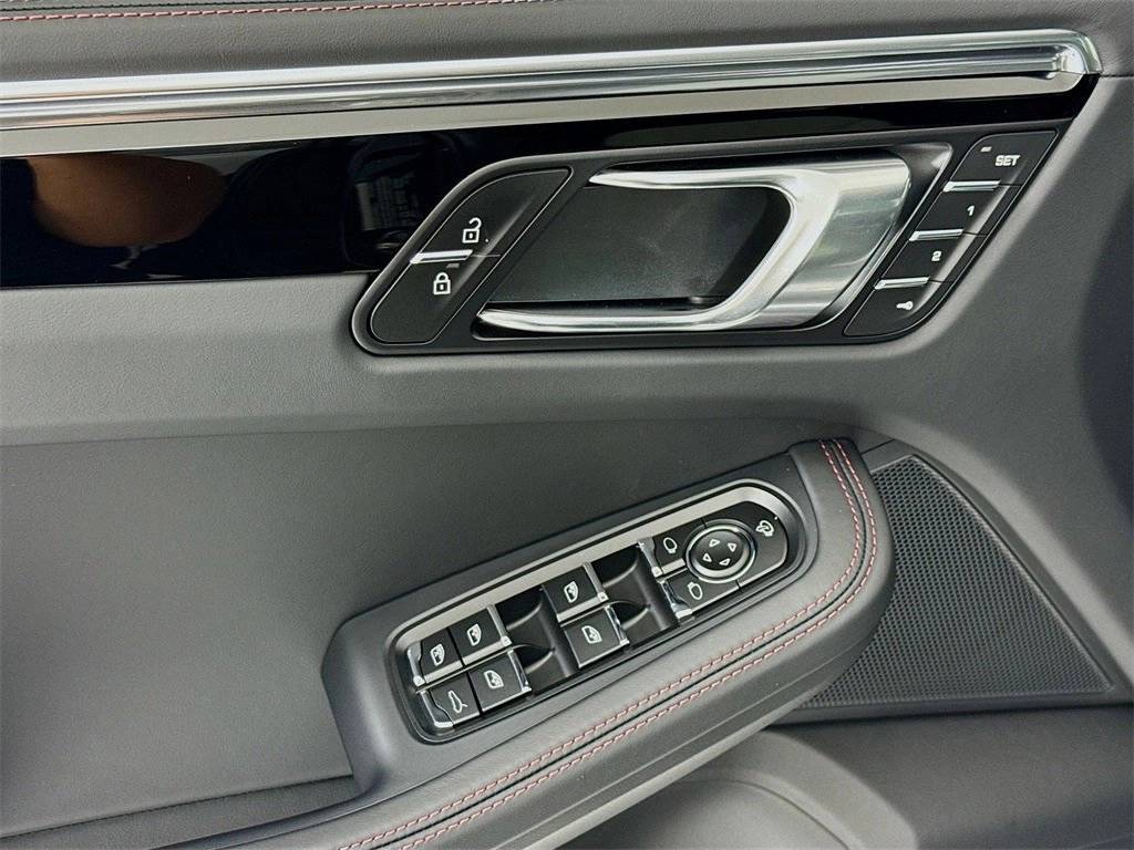 2026 Porsche Macan Macan S