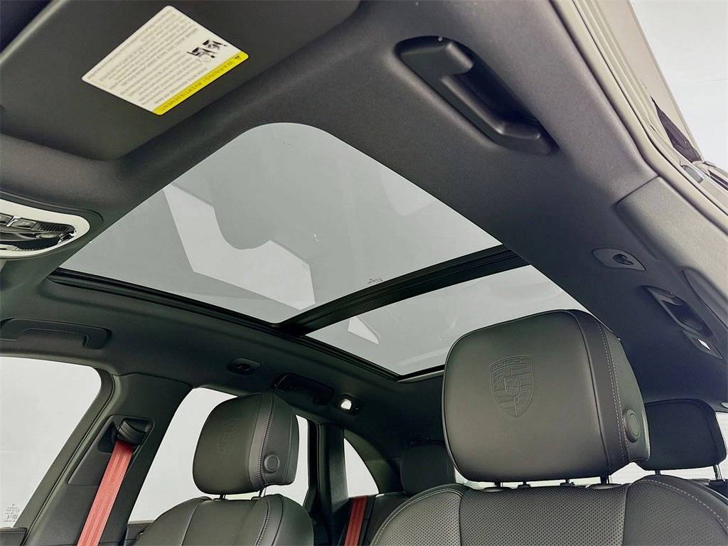 2026 Porsche Macan Macan S