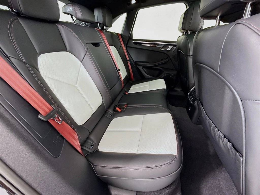 2026 Porsche Macan Macan S