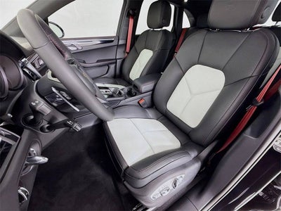 2026 Porsche Macan Macan S