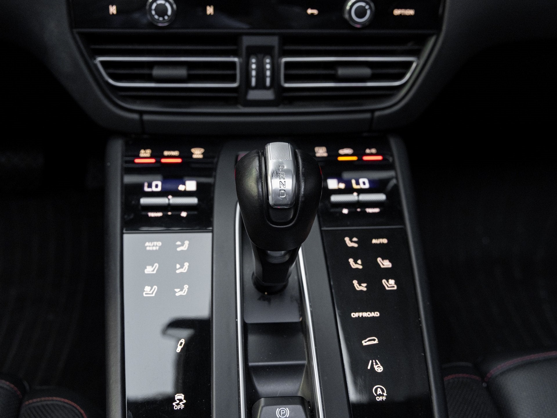 2023 Porsche Macan Macan S (MY23)