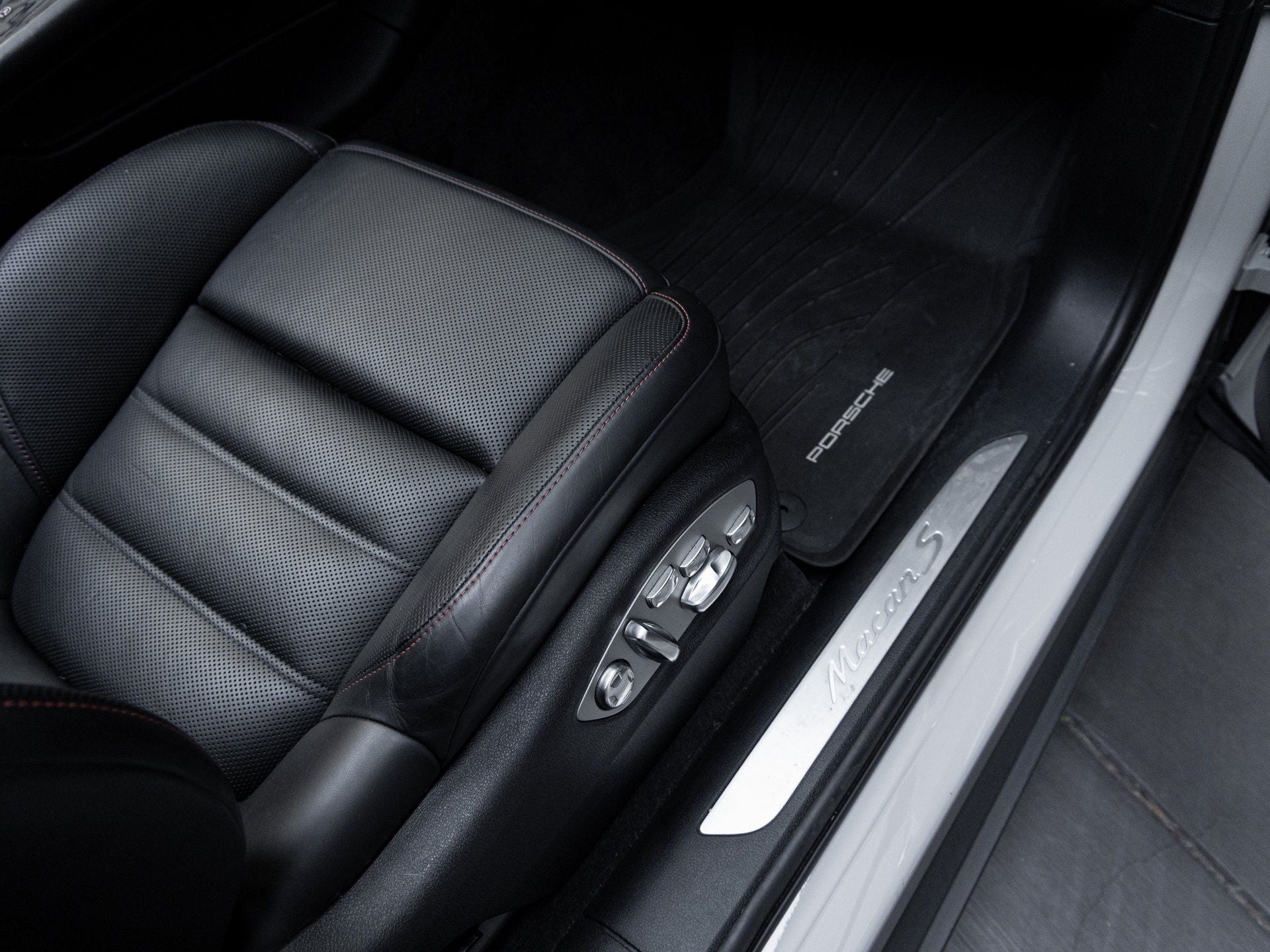 2023 Porsche Macan Macan S (MY23)