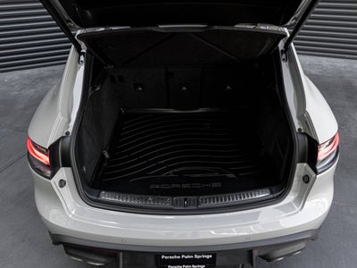 2023 Porsche Macan Macan S (MY23)