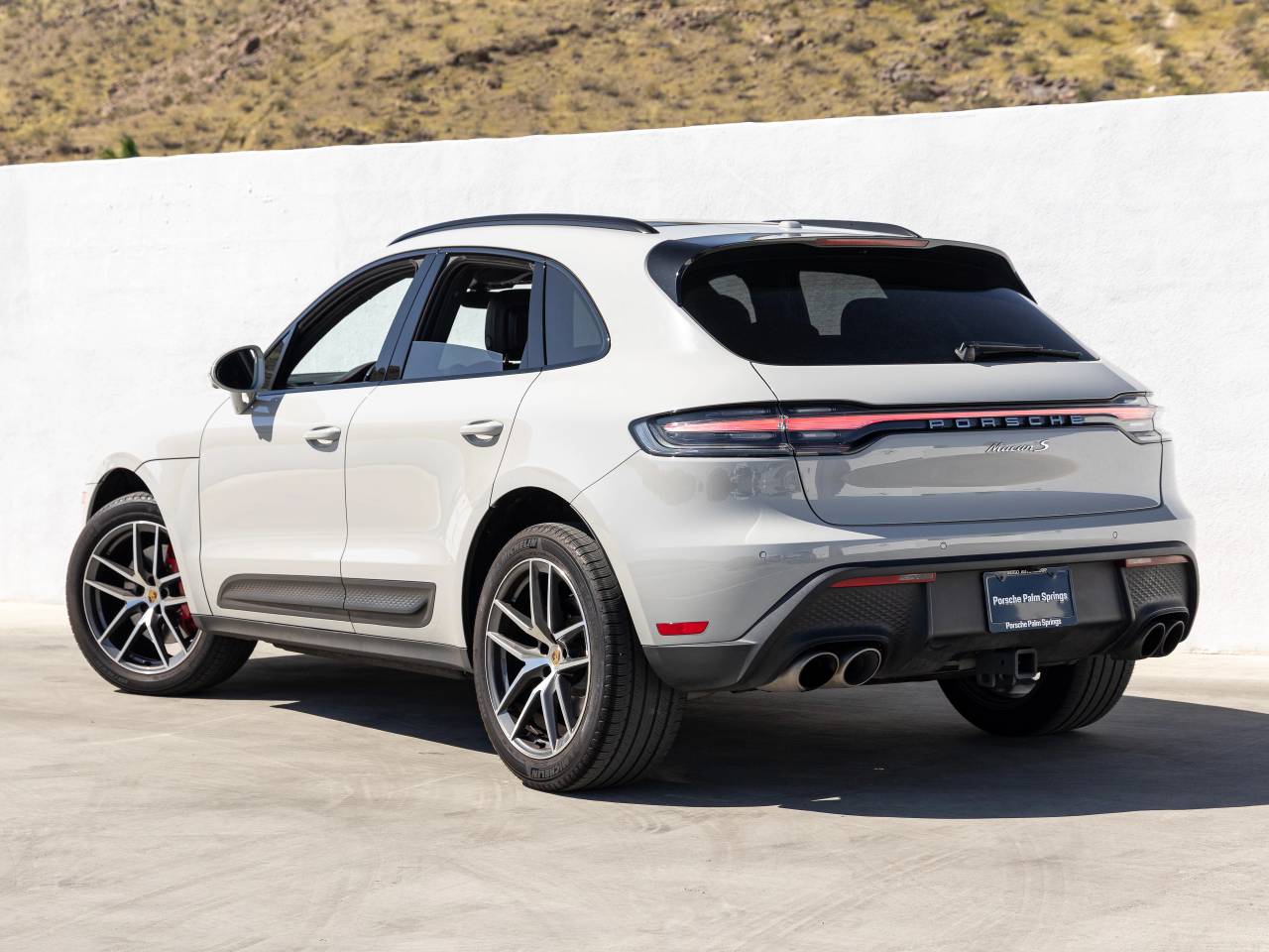 2023 Porsche Macan Macan S (MY23)