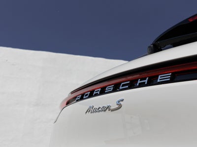 2025 Porsche Macan Macan S