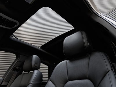 2025 Porsche Macan Macan S