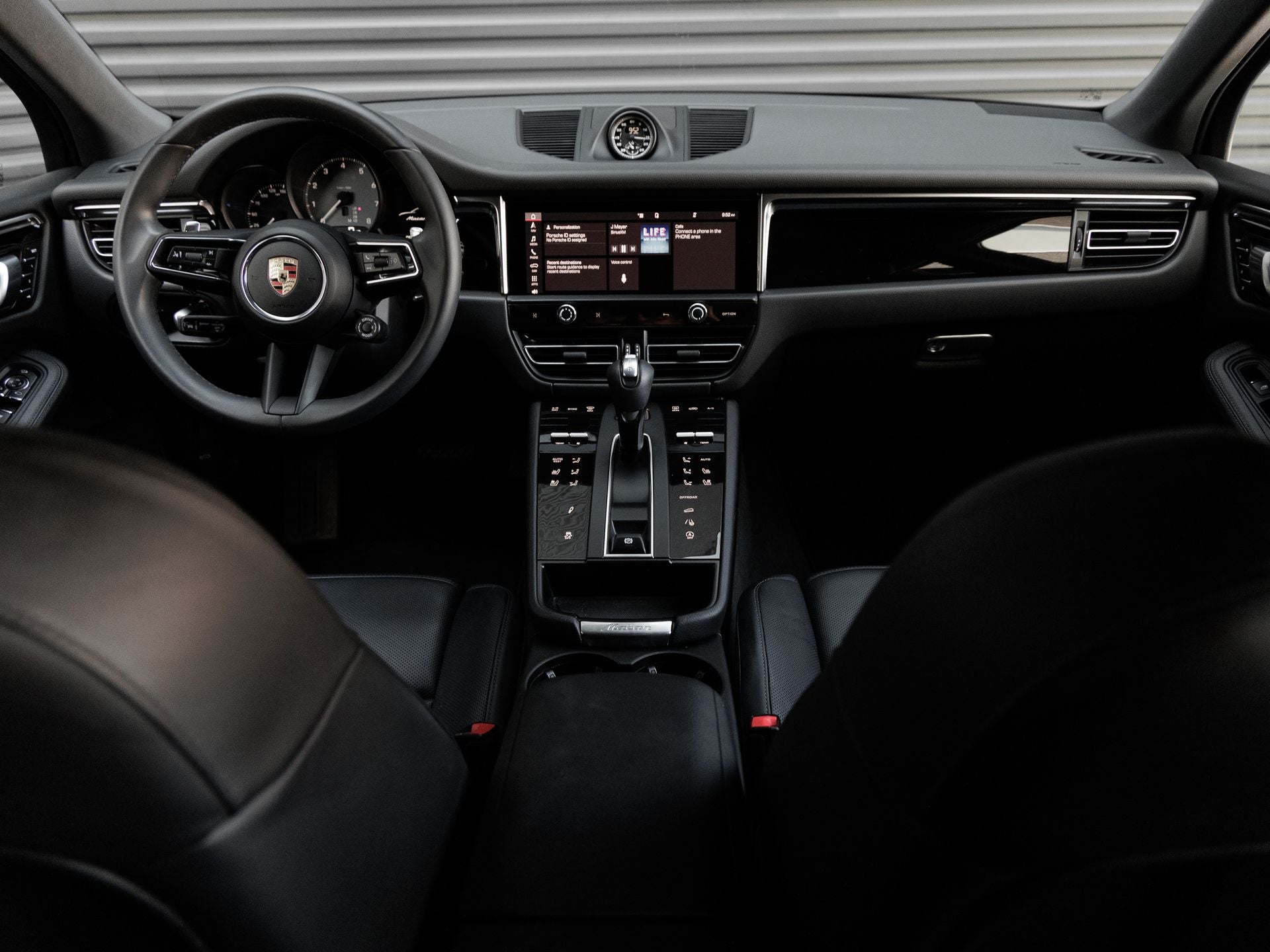 2025 Porsche Macan Macan S