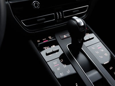 2025 Porsche Macan Macan S
