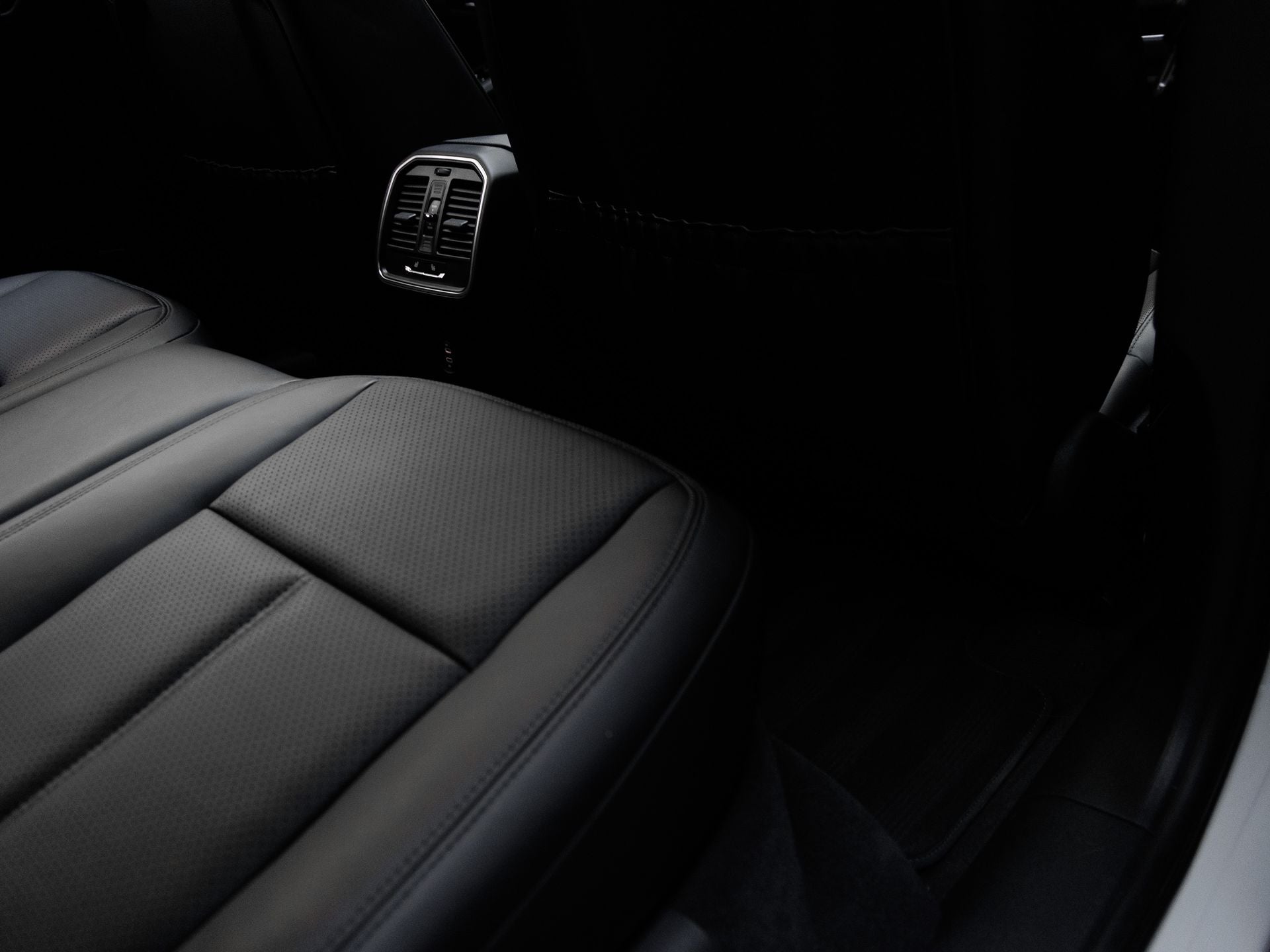 2025 Porsche Macan Macan S