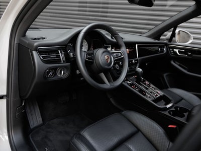 2025 Porsche Macan Macan S