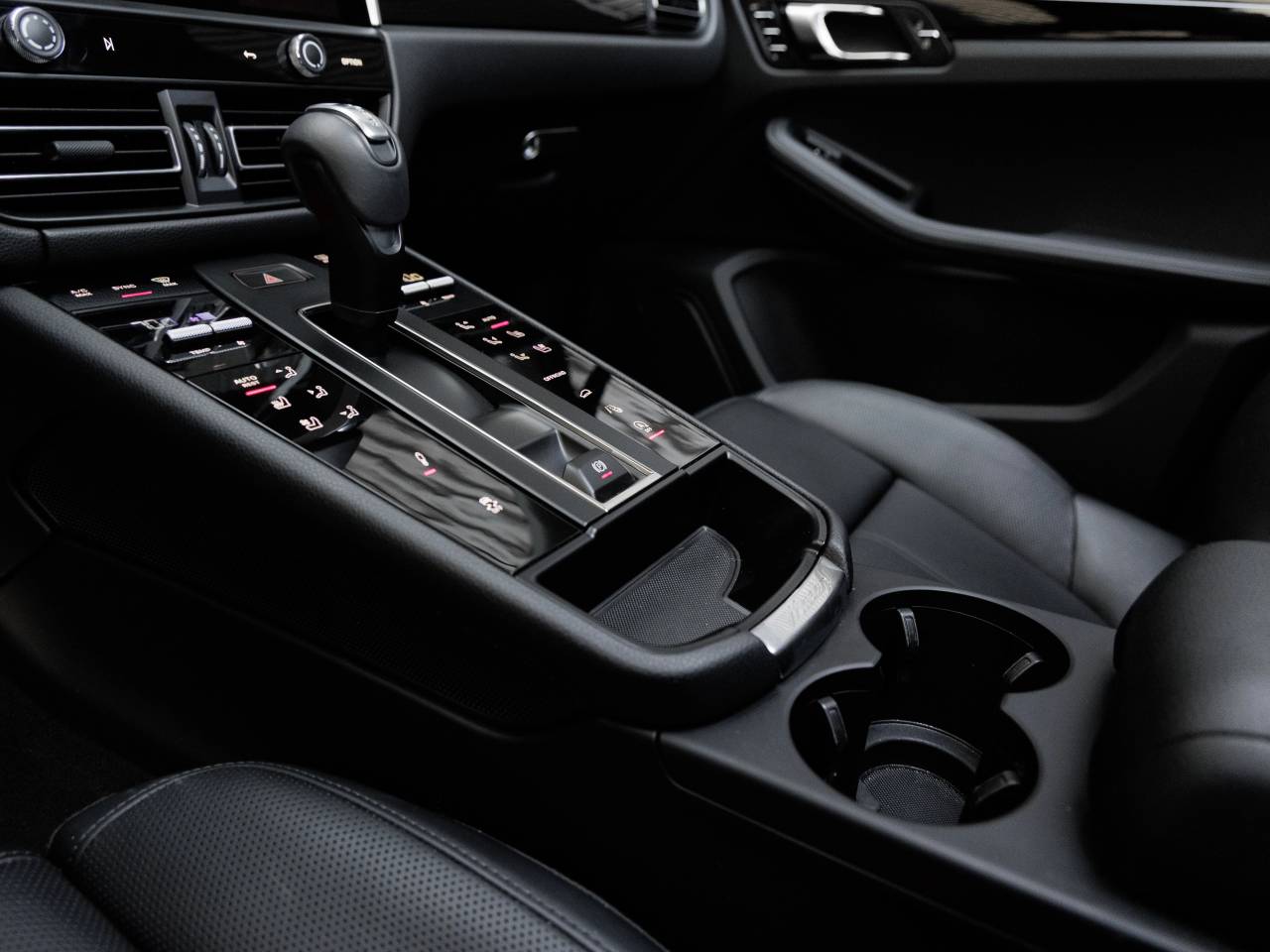 2025 Porsche Macan Macan S