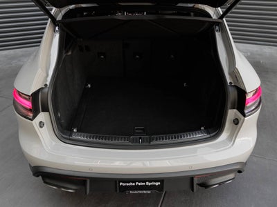 2025 Porsche Macan Macan S