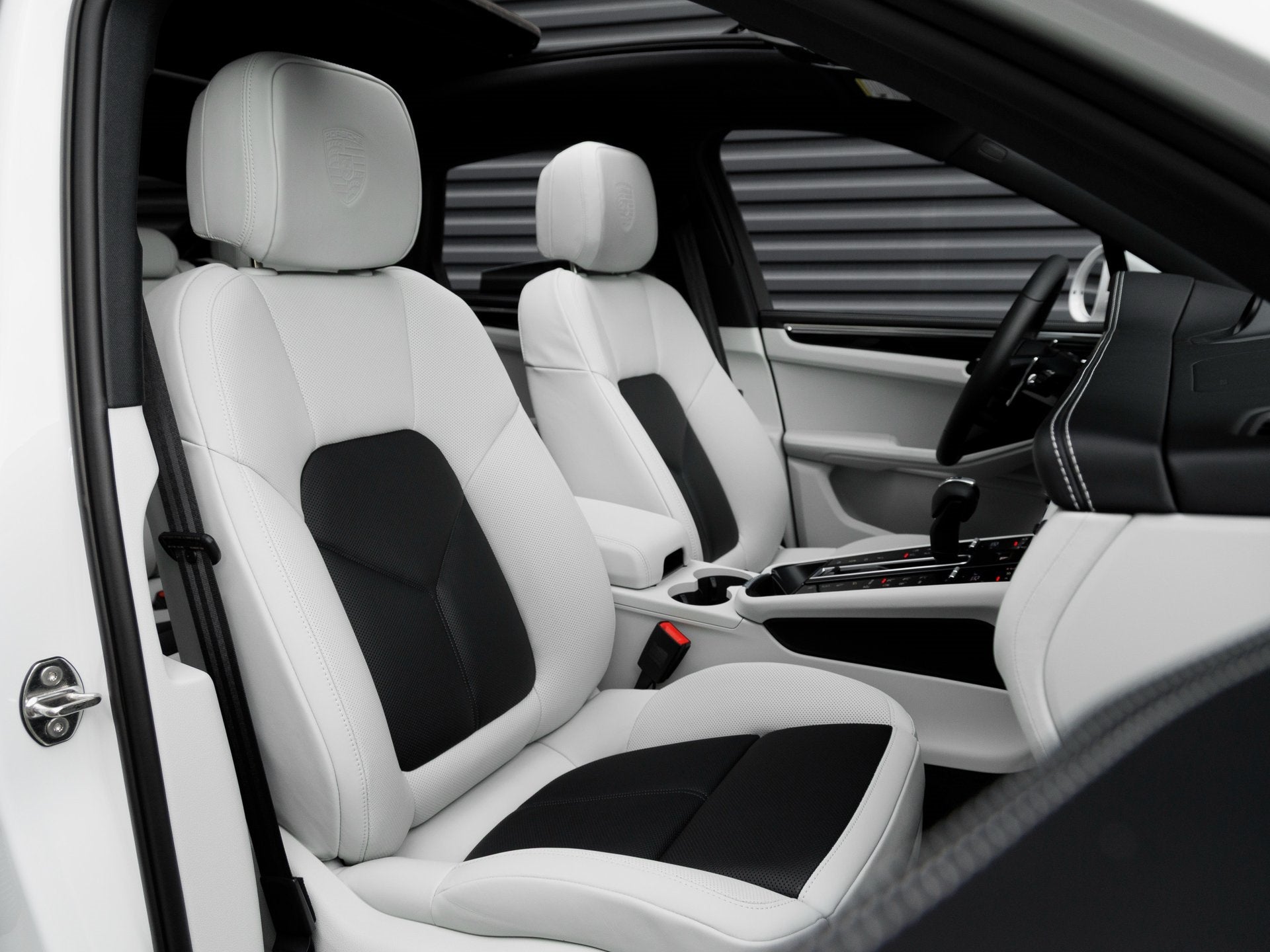 2026 Porsche Macan Macan S