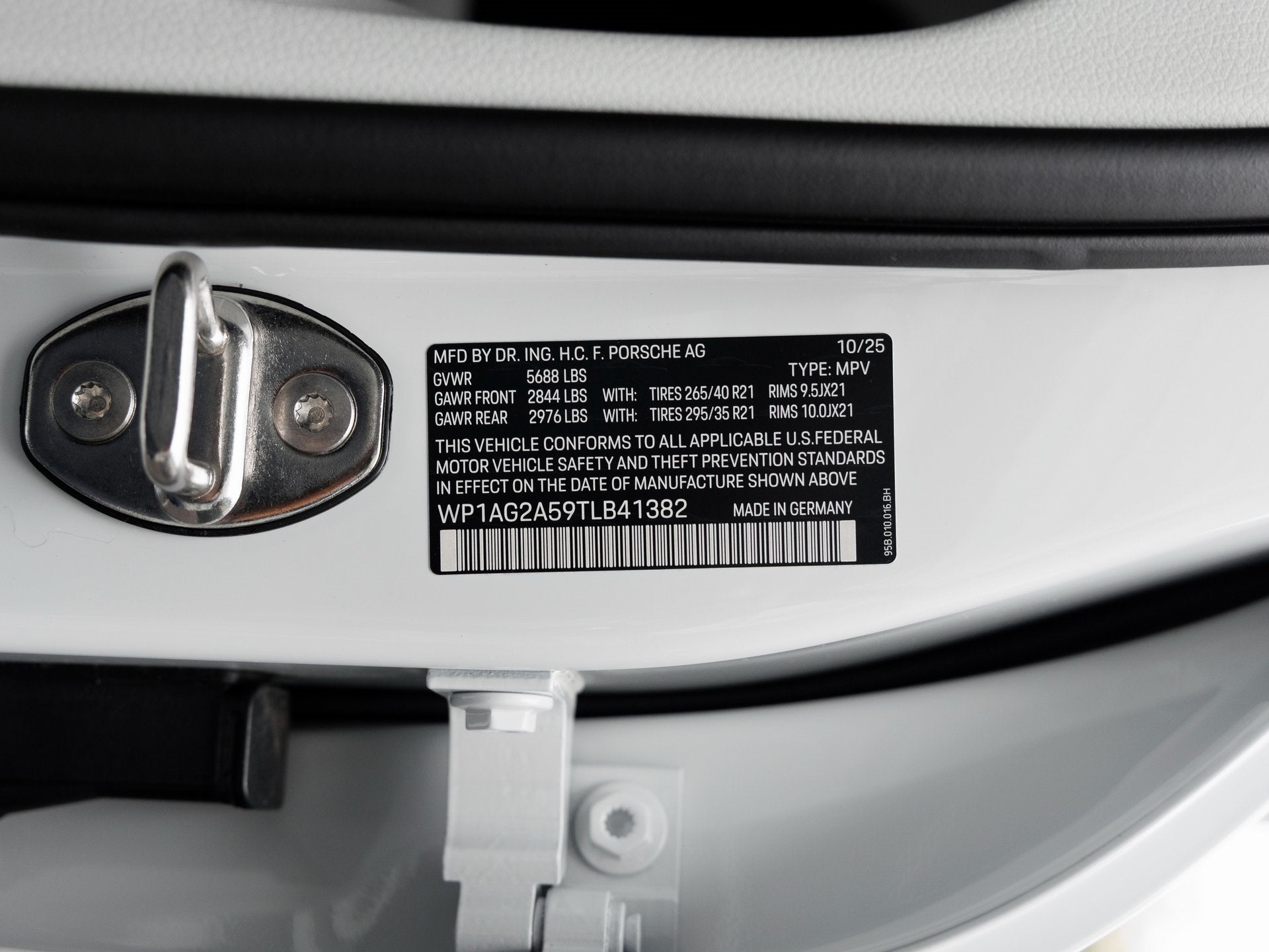 2026 Porsche Macan Macan S