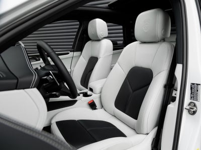 2026 Porsche Macan Macan S