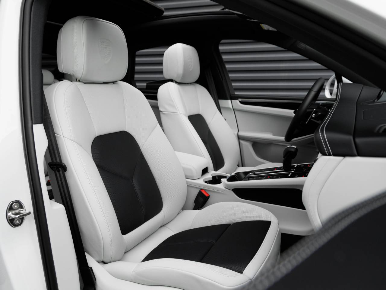 2026 Porsche Macan Macan S