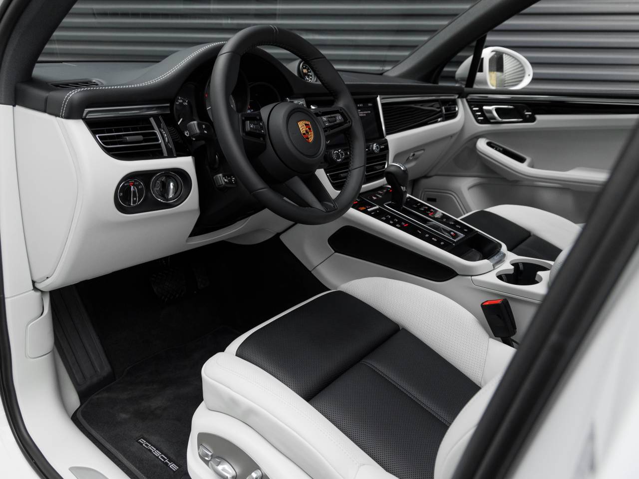 2026 Porsche Macan Macan S