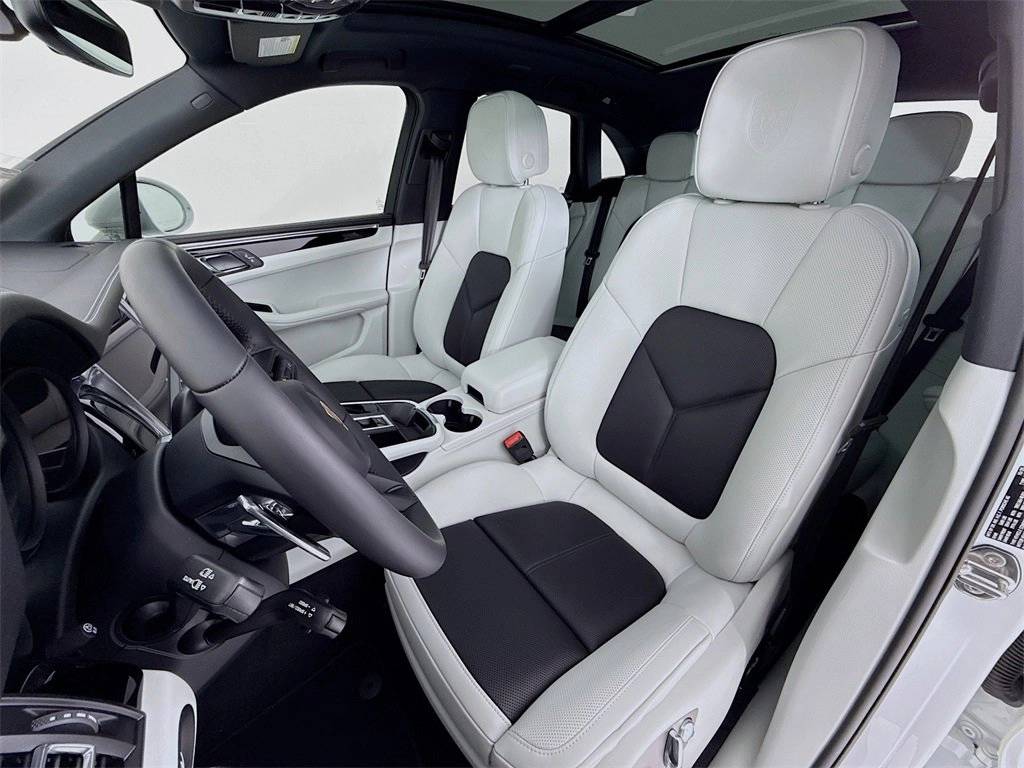 2026 Porsche Macan Macan S