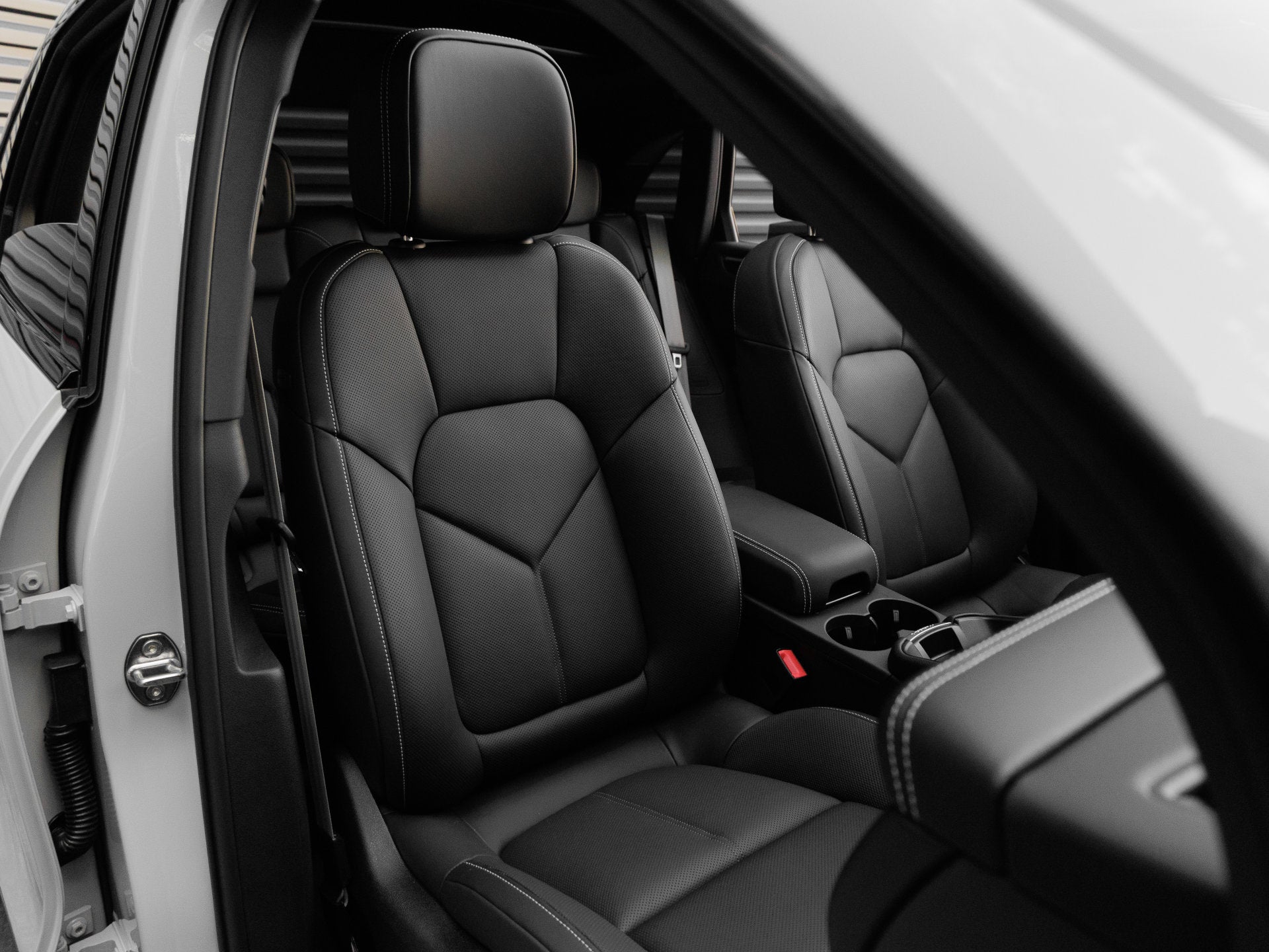 2026 Porsche Macan Macan S
