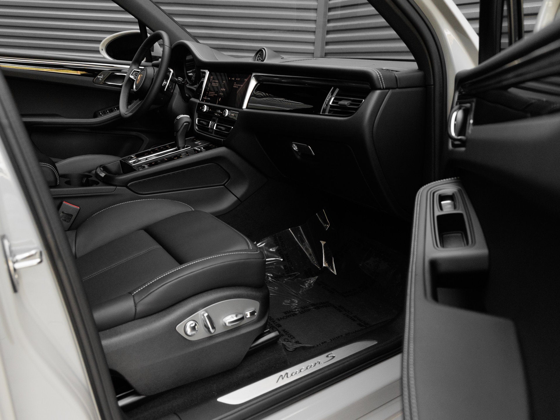 2026 Porsche Macan Macan S