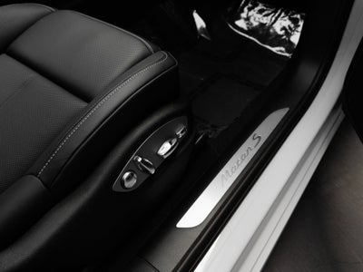 2026 Porsche Macan Macan S