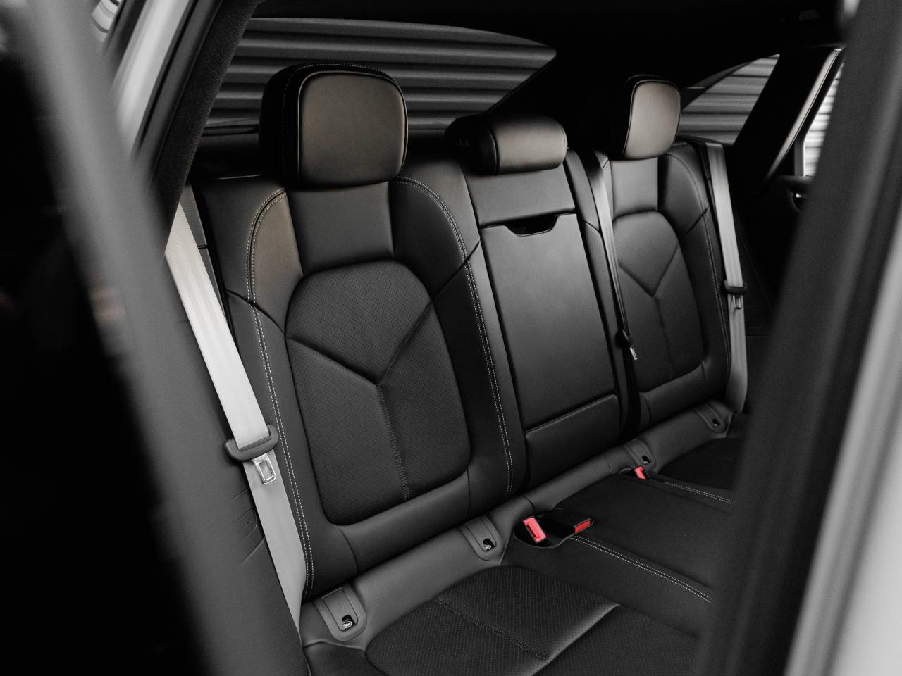 2026 Porsche Macan Macan S