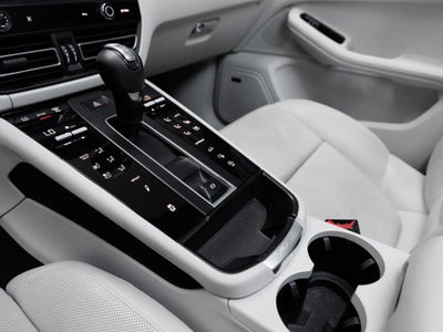 2022 Porsche Macan Macan S