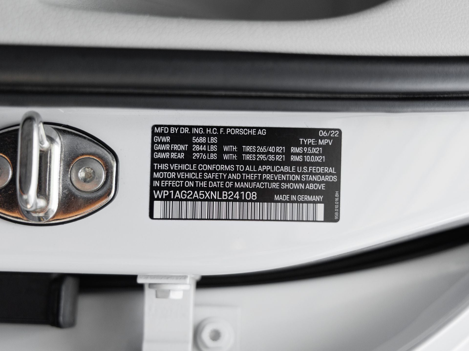 2022 Porsche Macan Macan S