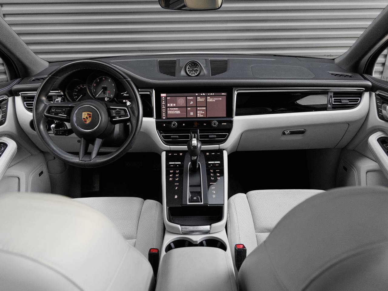 2022 Porsche Macan Macan S