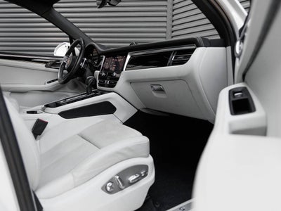2022 Porsche Macan Macan S