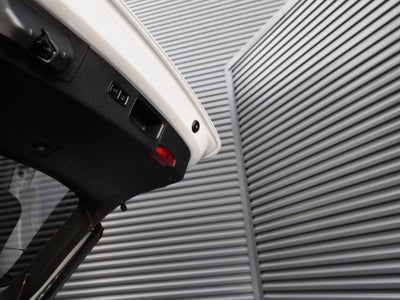 2022 Porsche Macan Macan S