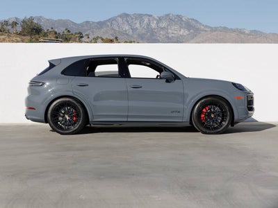 2026 Porsche Cayenne Cayenne GTS