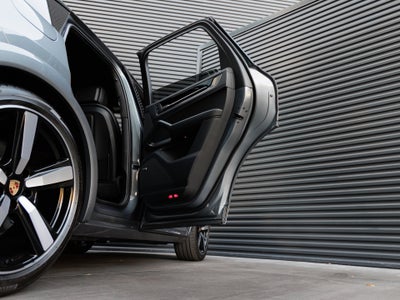 2026 Porsche Cayenne Cayenne GTS