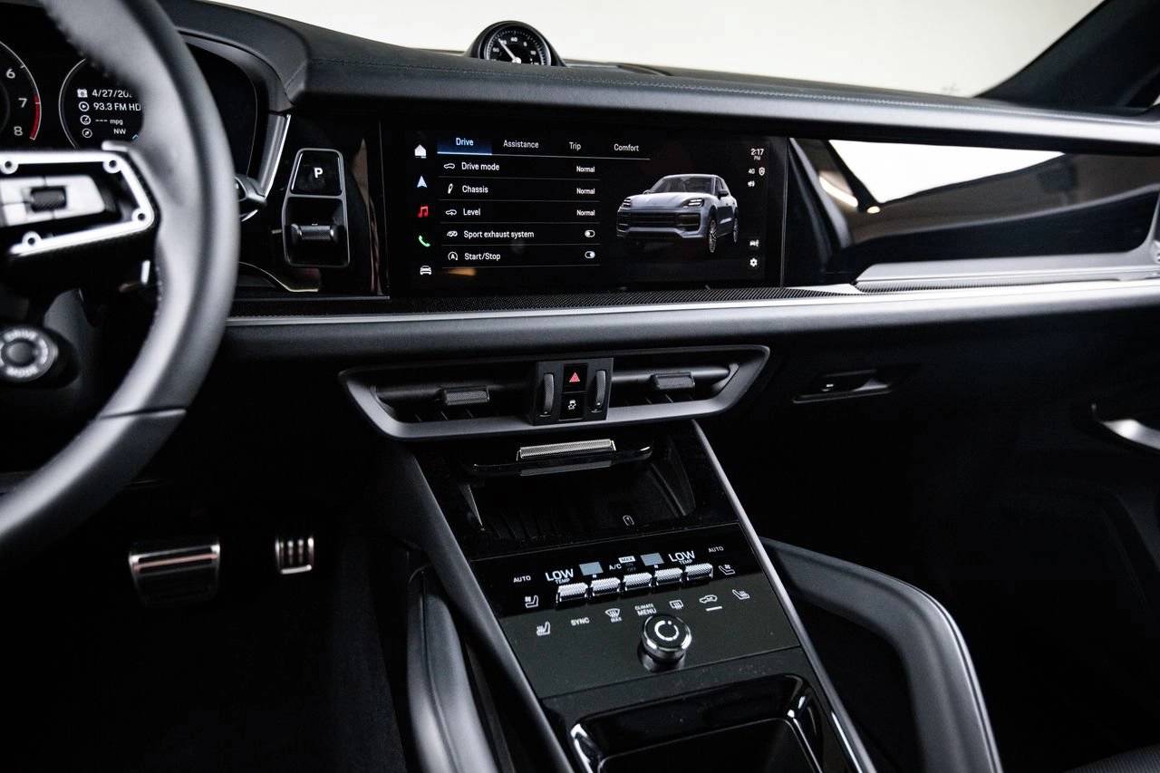 2026 Porsche Cayenne Cayenne GTS