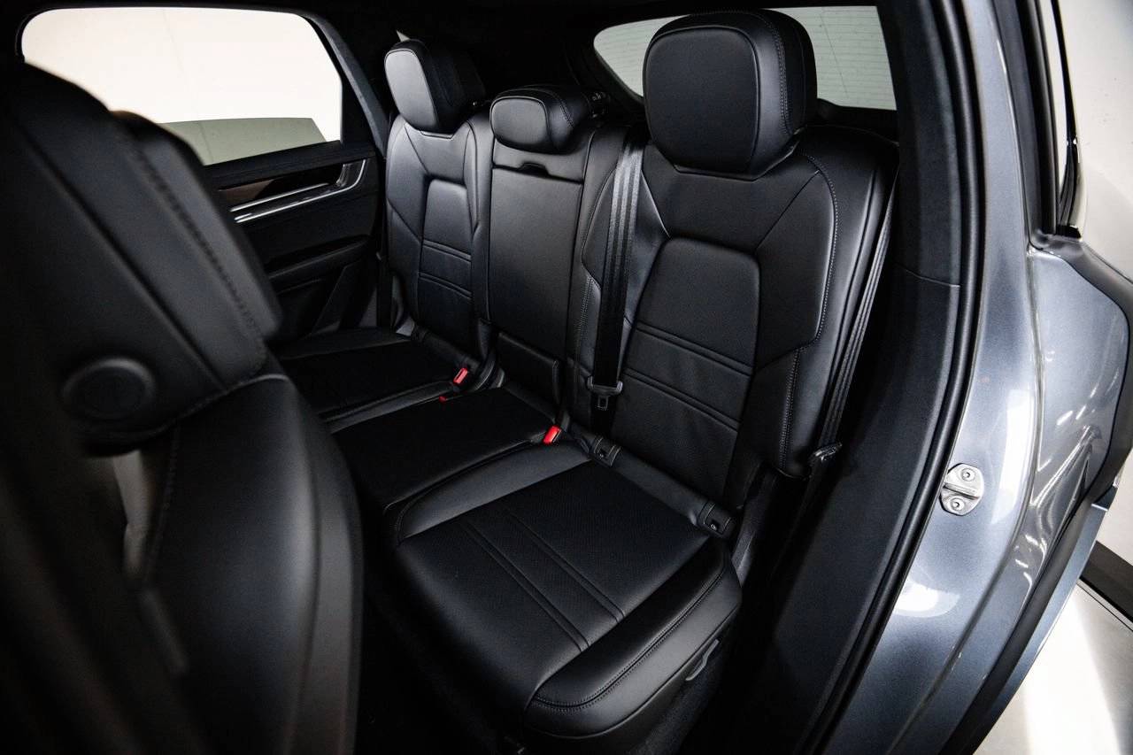 2026 Porsche Cayenne Cayenne GTS