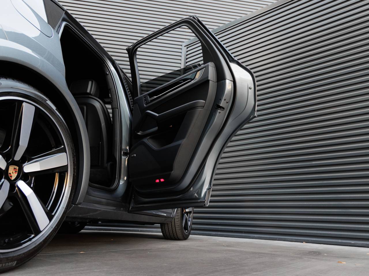 2026 Porsche Cayenne Cayenne GTS