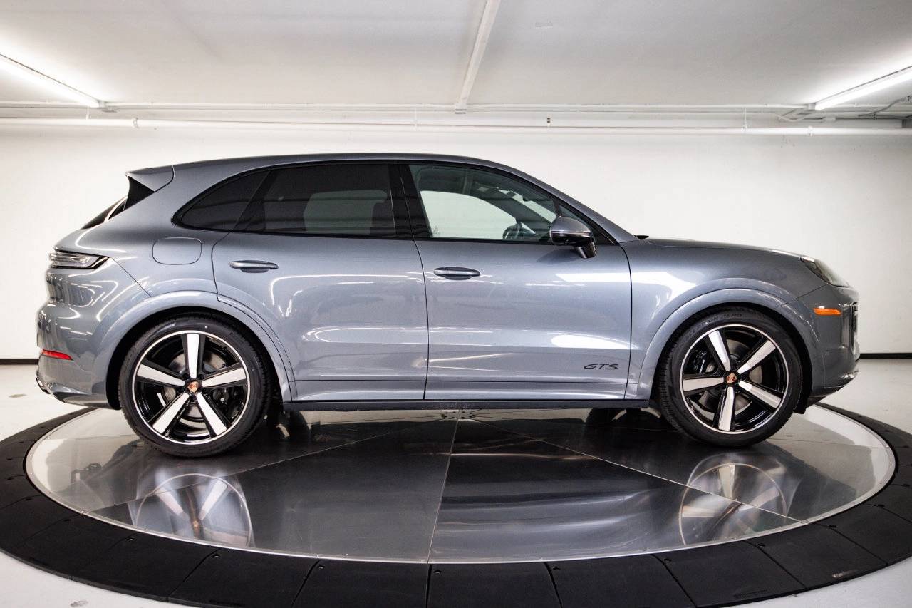 2026 Porsche Cayenne Cayenne GTS
