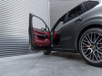 2021 Porsche Cayenne Cayenne GTS (MY21)