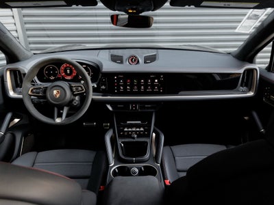 2025 Porsche Cayenne Cayenne GTS