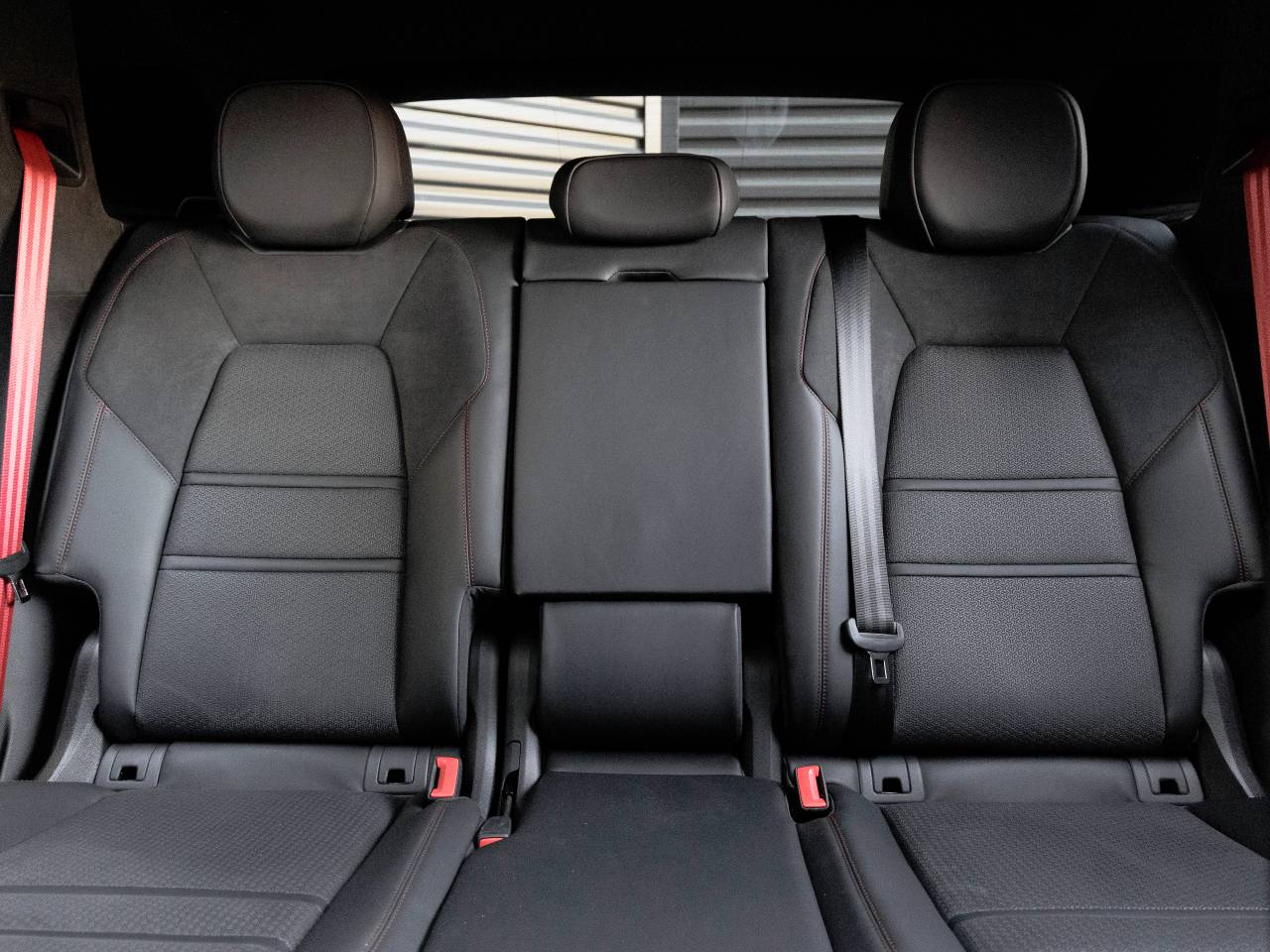 2025 Porsche Cayenne Cayenne GTS